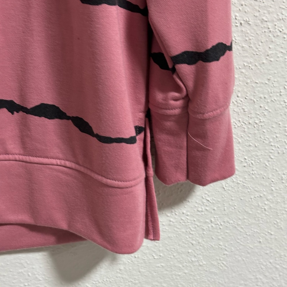 Blush Pink with barb wire themed stripes sweatshirt unbranded women’s Sz XL. - Picture 4 of 6